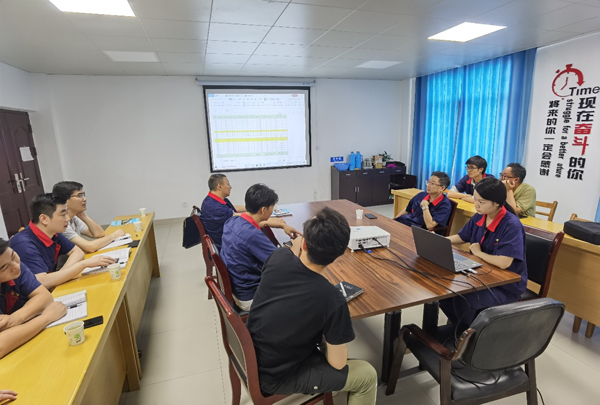 公司黨委書記調(diào)研建材業(yè)務 公司黨委書記調(diào)研建材業(yè)務